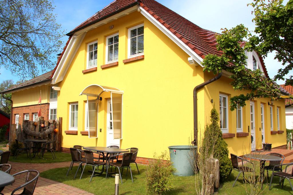 Ferienwohnungen Fründt Prerow Habitación foto